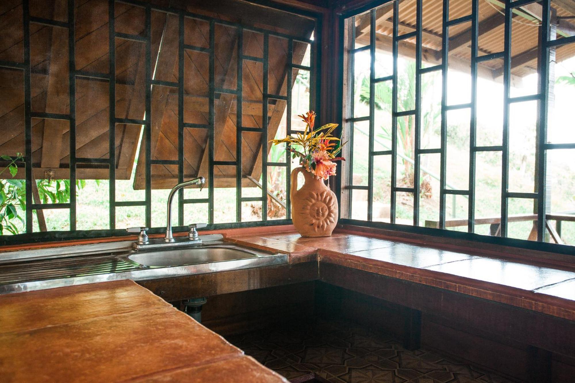 دومينيكال Pacific Edge Eco Lodge المظهر الخارجي الصورة